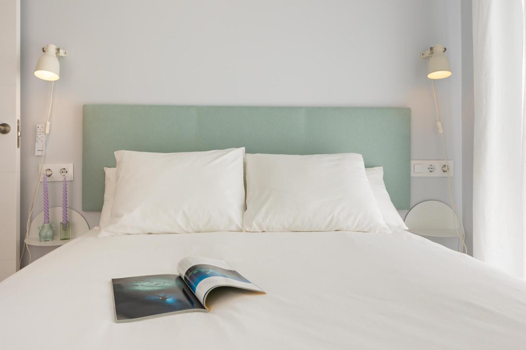 Charming 2 Bedroom Apartment At Iconic Triana Neighborhood By Ocityzen Sevilla Bagian luar foto