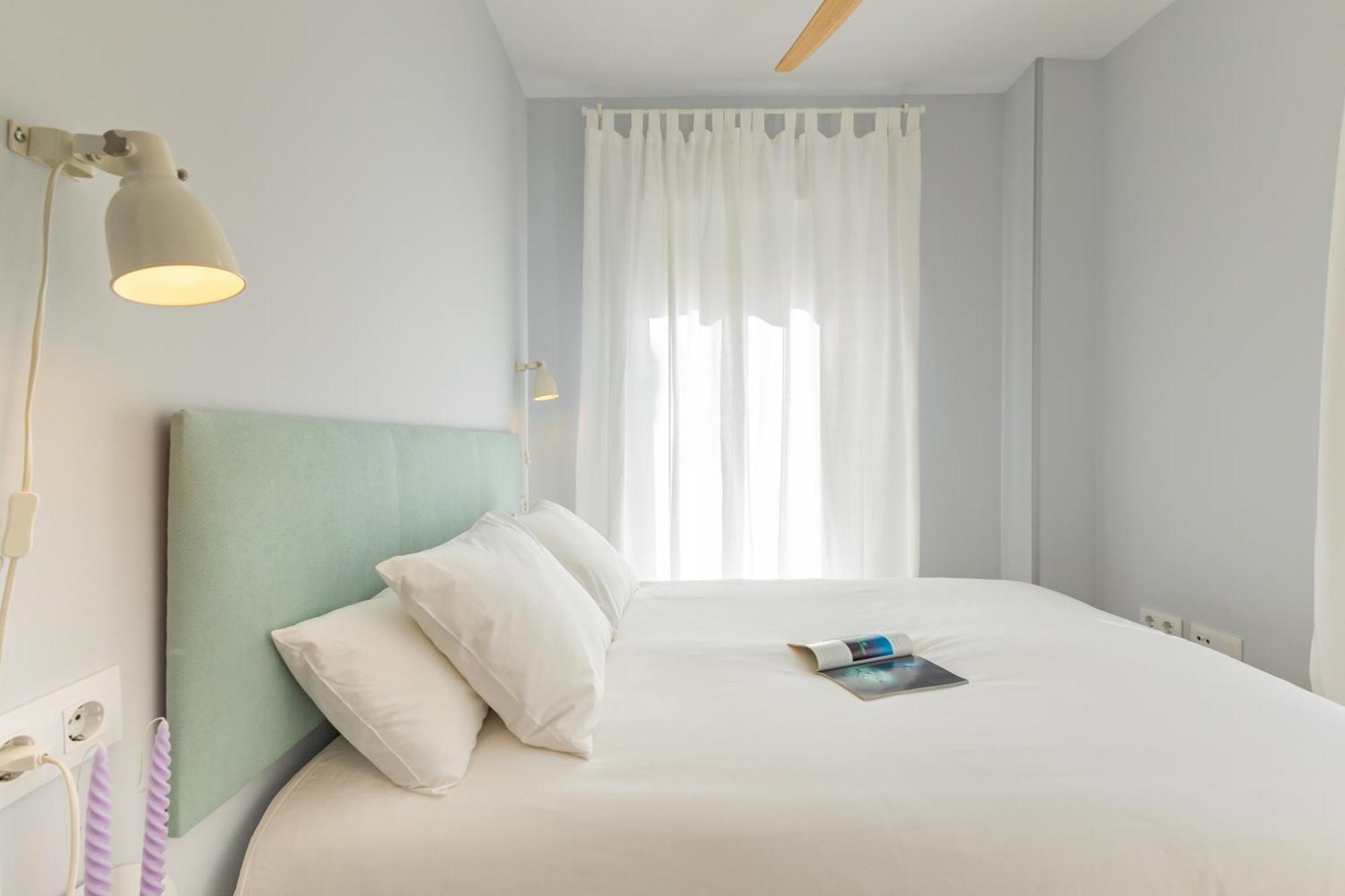 Charming 2 Bedroom Apartment At Iconic Triana Neighborhood By Ocityzen Sevilla Bagian luar foto