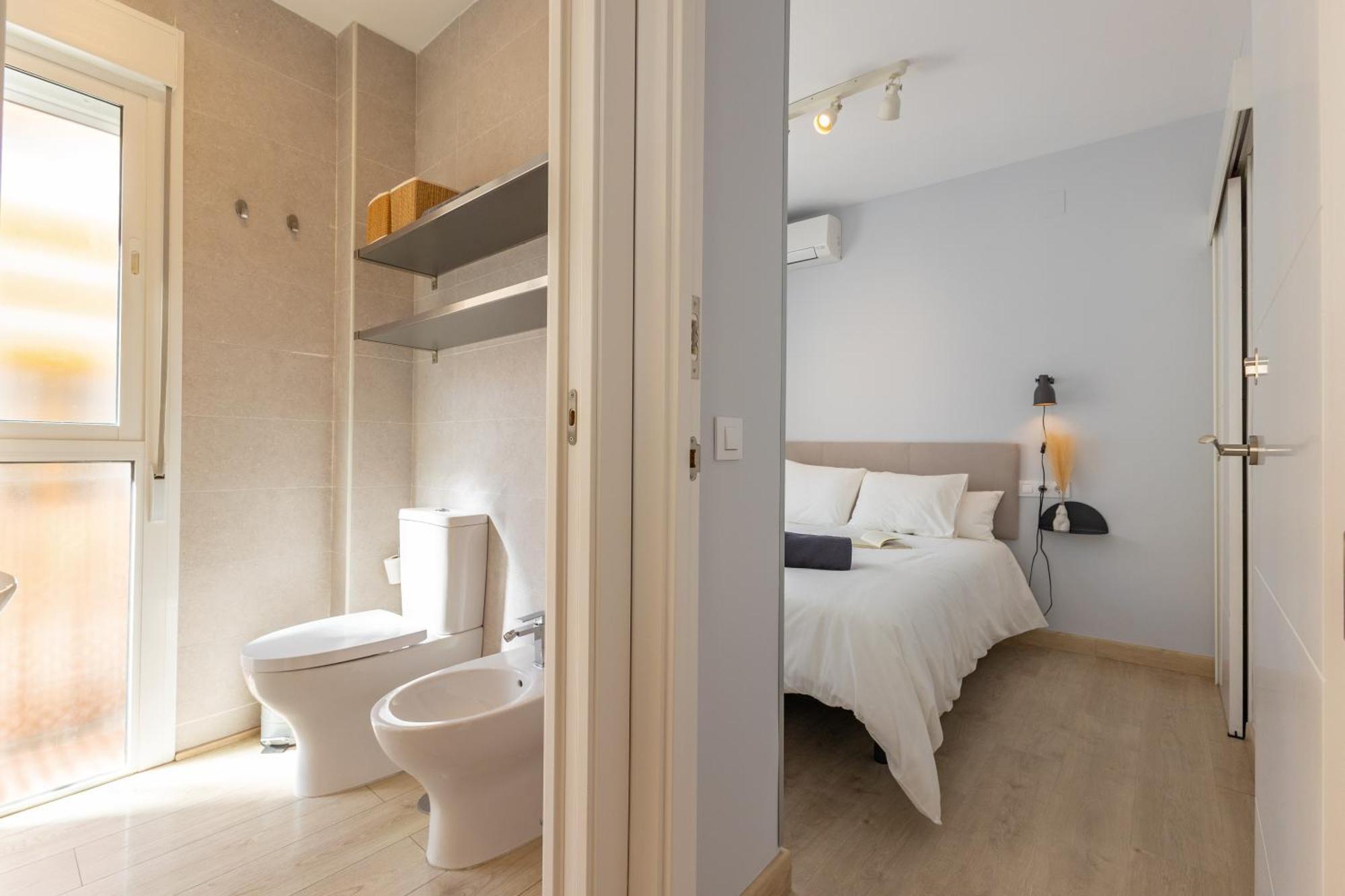 Charming 2 Bedroom Apartment At Iconic Triana Neighborhood By Ocityzen Sevilla Bagian luar foto